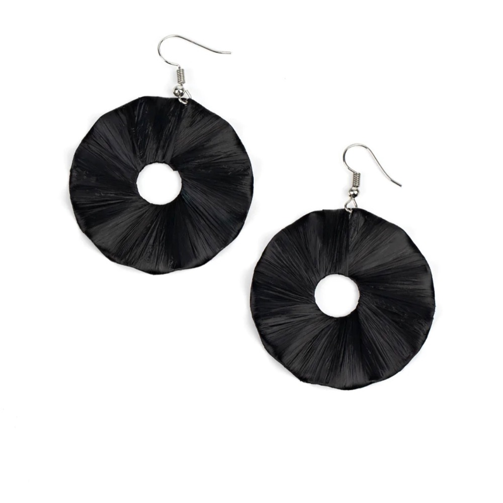 Fan the Breeze Black Earring